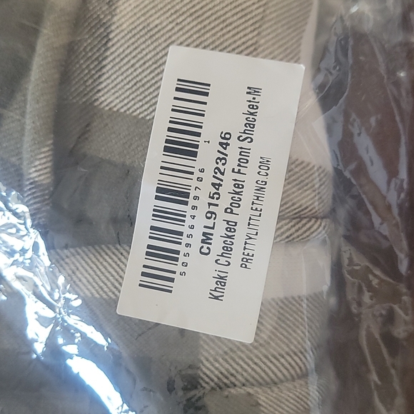 Khaki Checked Pocket Front Shacket - Picture 4 of 5